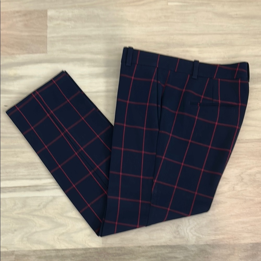 Stunning Ann Taylor Navy and Red Checkered Pants, Ankle, 4, EUC